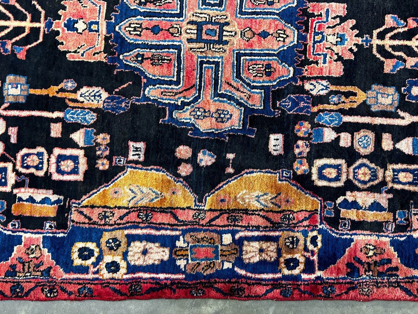 5'4" x 10'7" Hand-Knotted 100% Wool Pile Nahavande Area Rug - Carpet