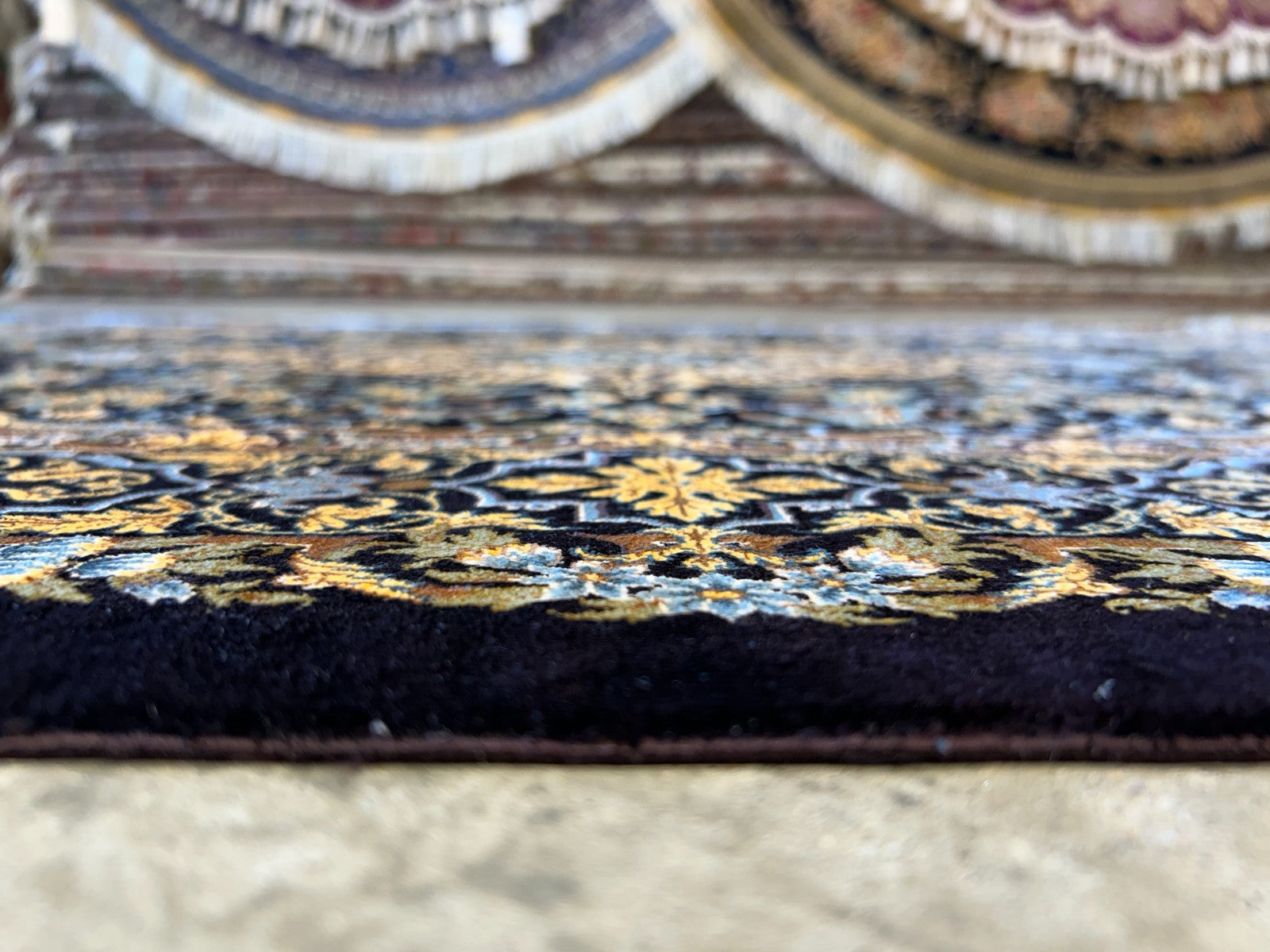 3'4"x5'2" Exquisite Extra-Fine Hand-Knotted 100% Silk Qume Area Rug