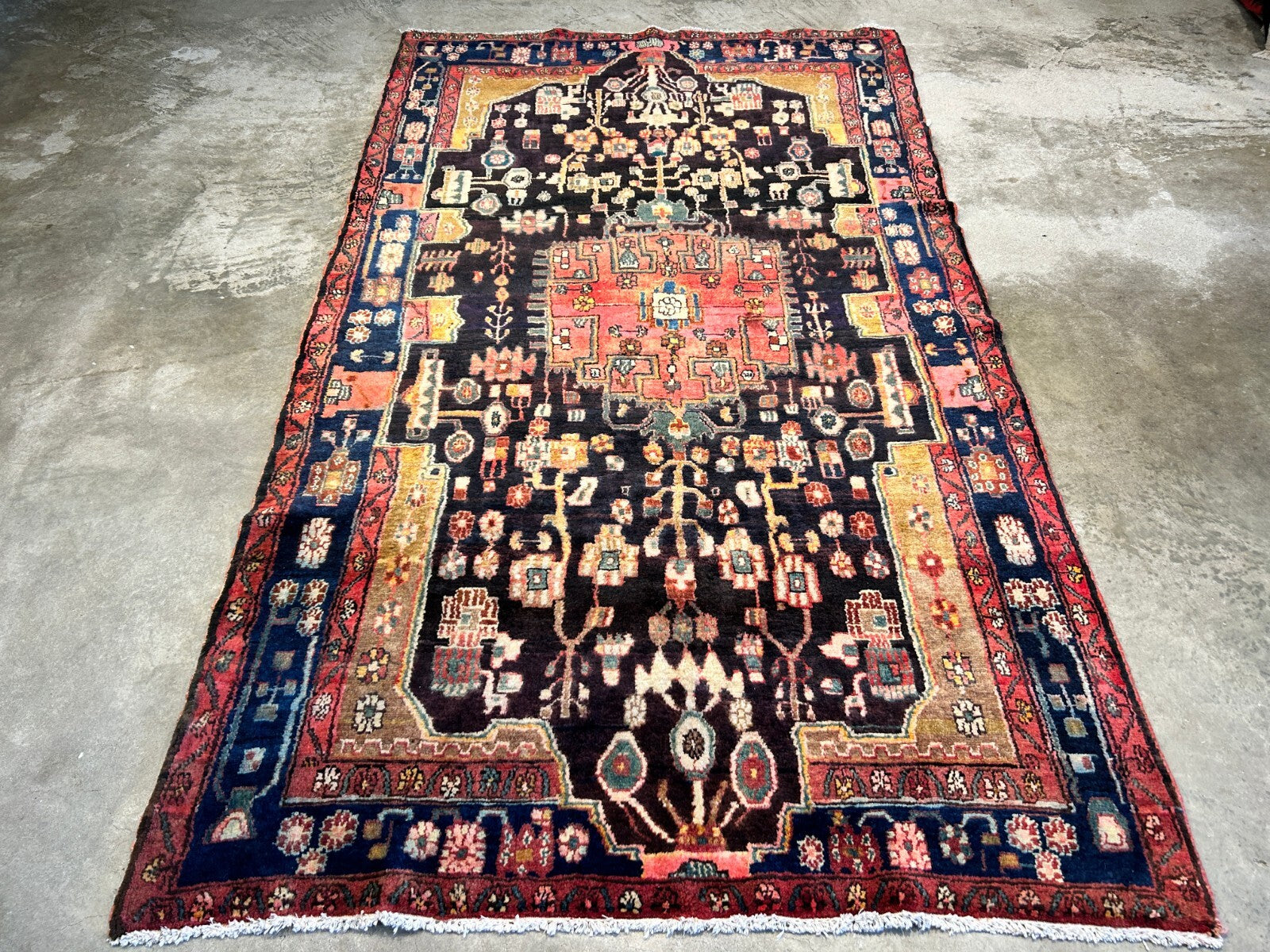 5'1" x 8'8" Hand-Knotted 100% Wool Carpet - Nahavande Area Rug