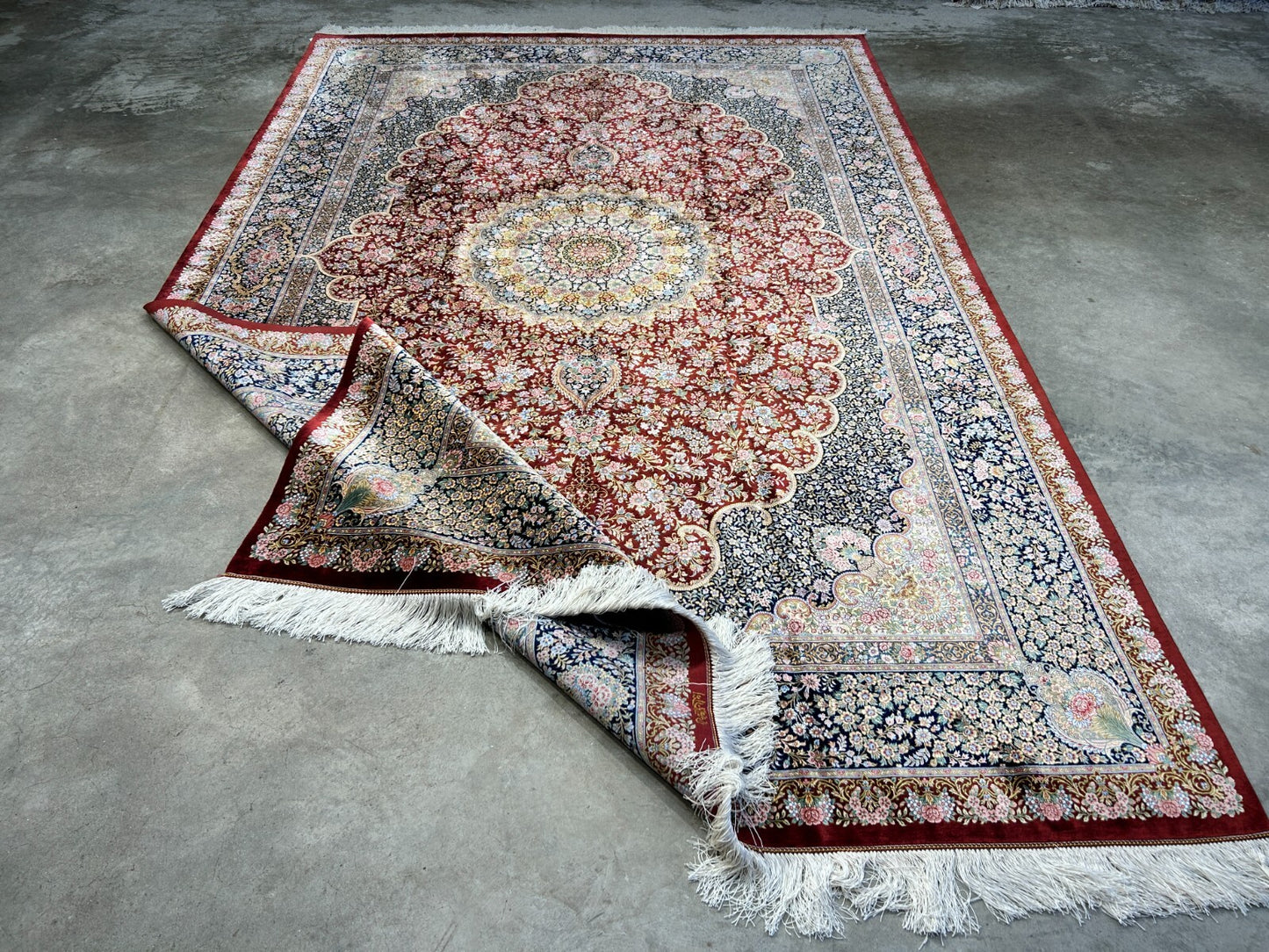 6'5"x9'10" Exquisite Hand-Knotted 100% Silk Qume Rug