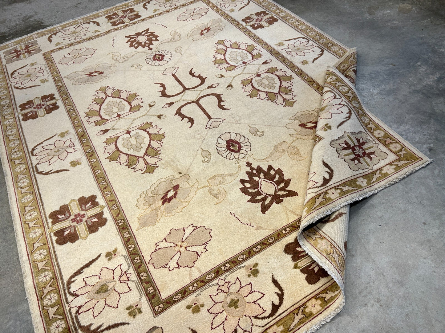 7'0"x9'3" Hand-Knotted 100% Wool Pile Indian Arut Carpet - Area Rug