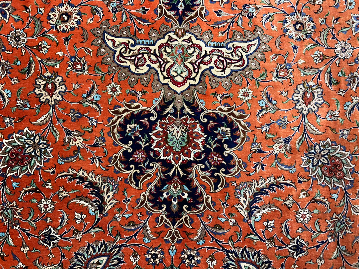 9'10"x13'11" Exquisite Signed Hand-Knotted 100% Silk Qume Rug