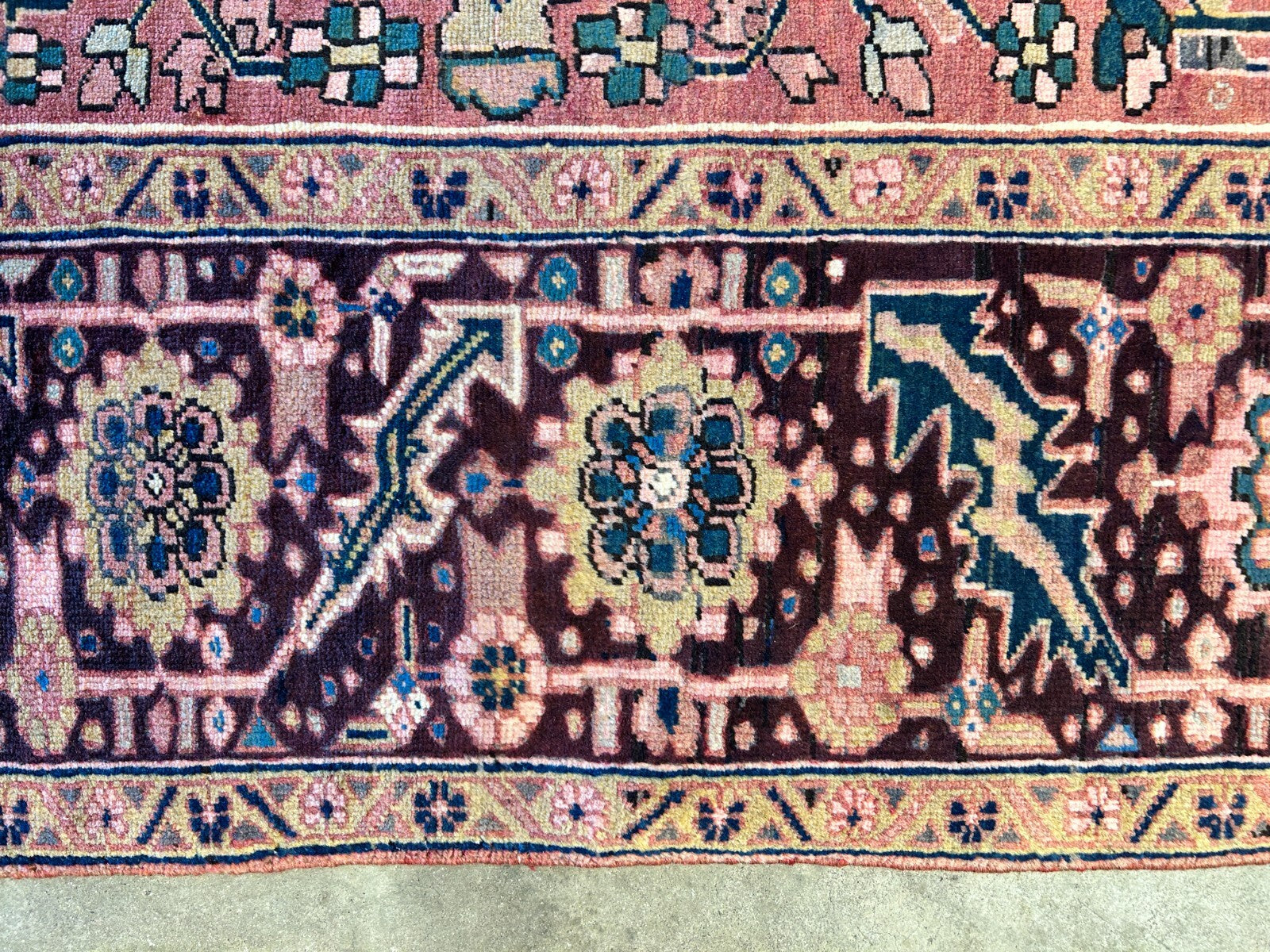 8'x11'3" Hand-Knotted 100% Wool Pile Herize Rug