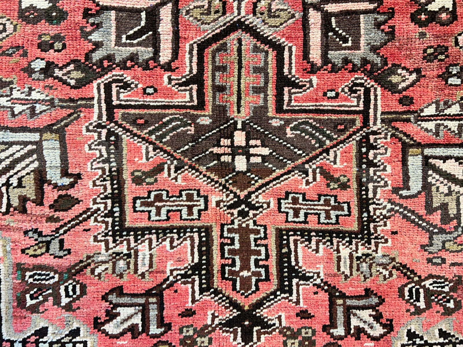 8'5"x11'10" Hand-Knotted 100% Wool Pile Herize Rug