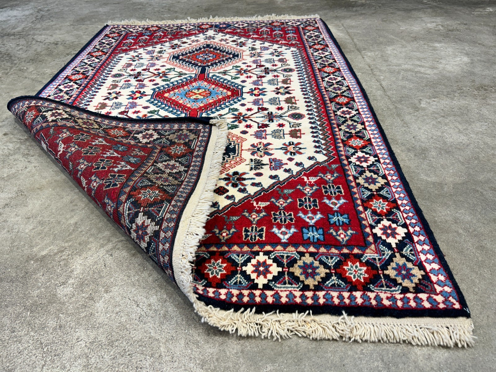 3'5"x5' Hand-Knotted 100% Wool Pile Yalamehe Rug