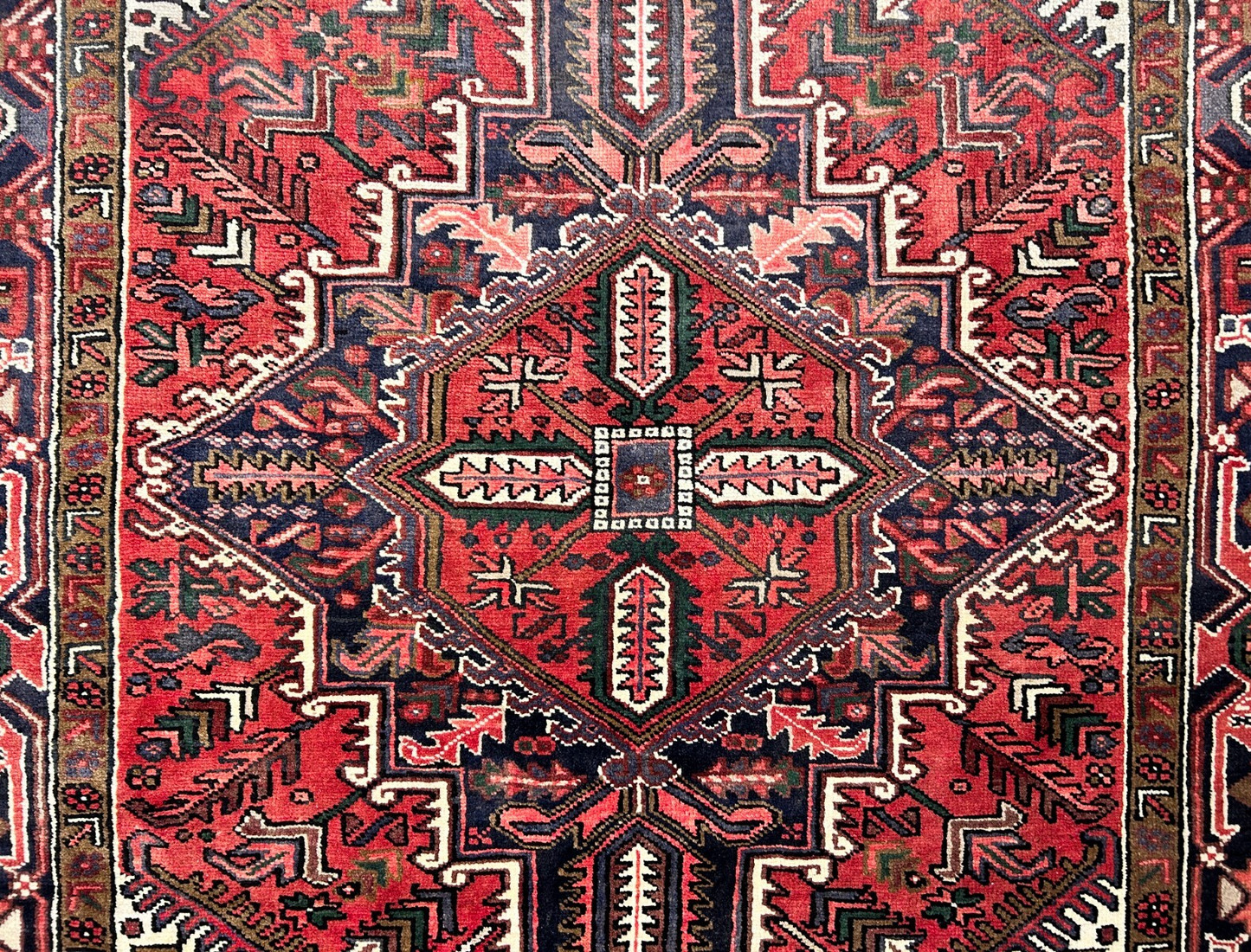 6'7" x 10'4" One-of-a-kind 100% Wool Pile Herize Area Rug - Handamade Carpet