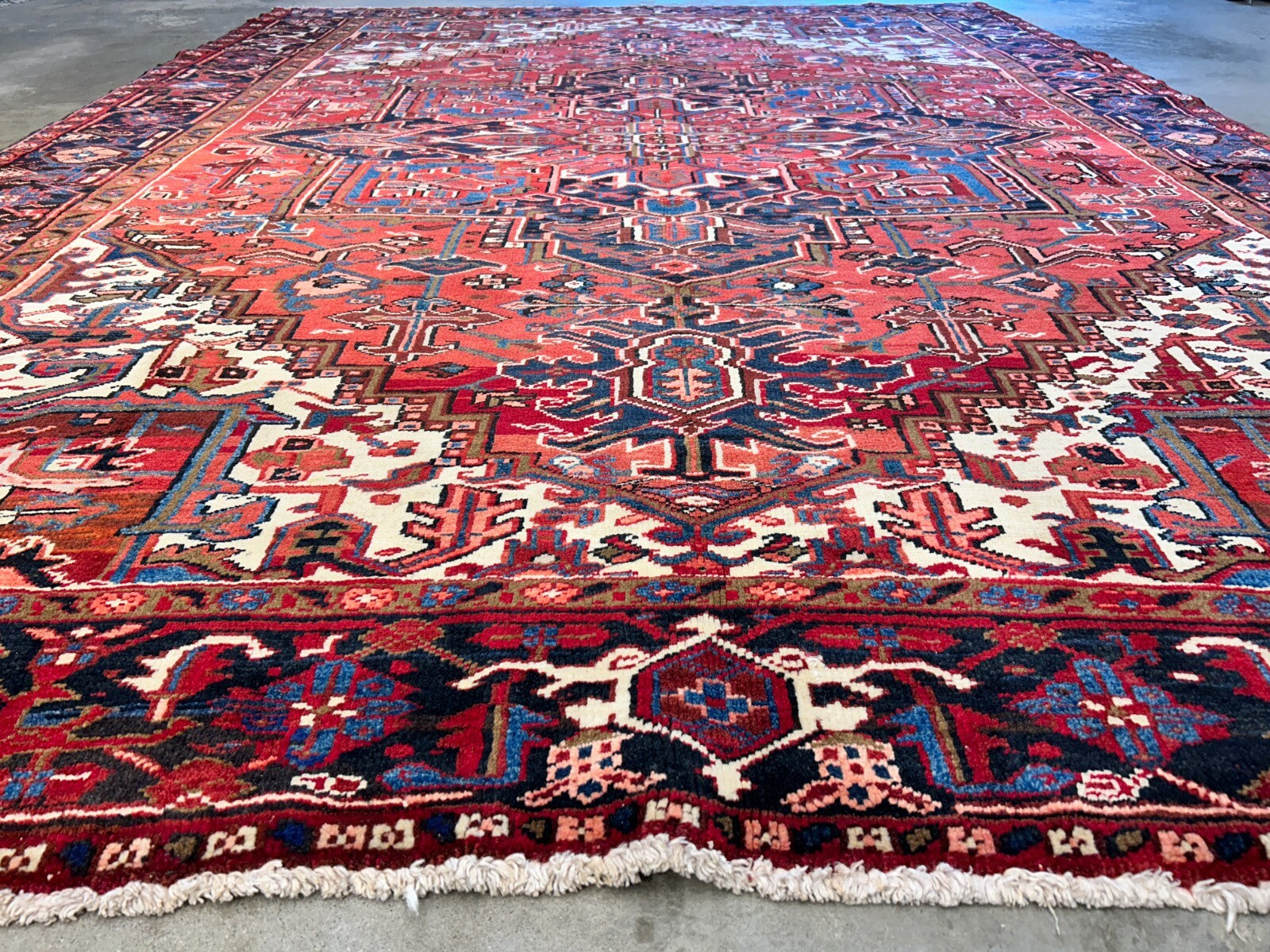 8'3"x11'4" Hand-Knotted 100% Wool Pile Herize Rug