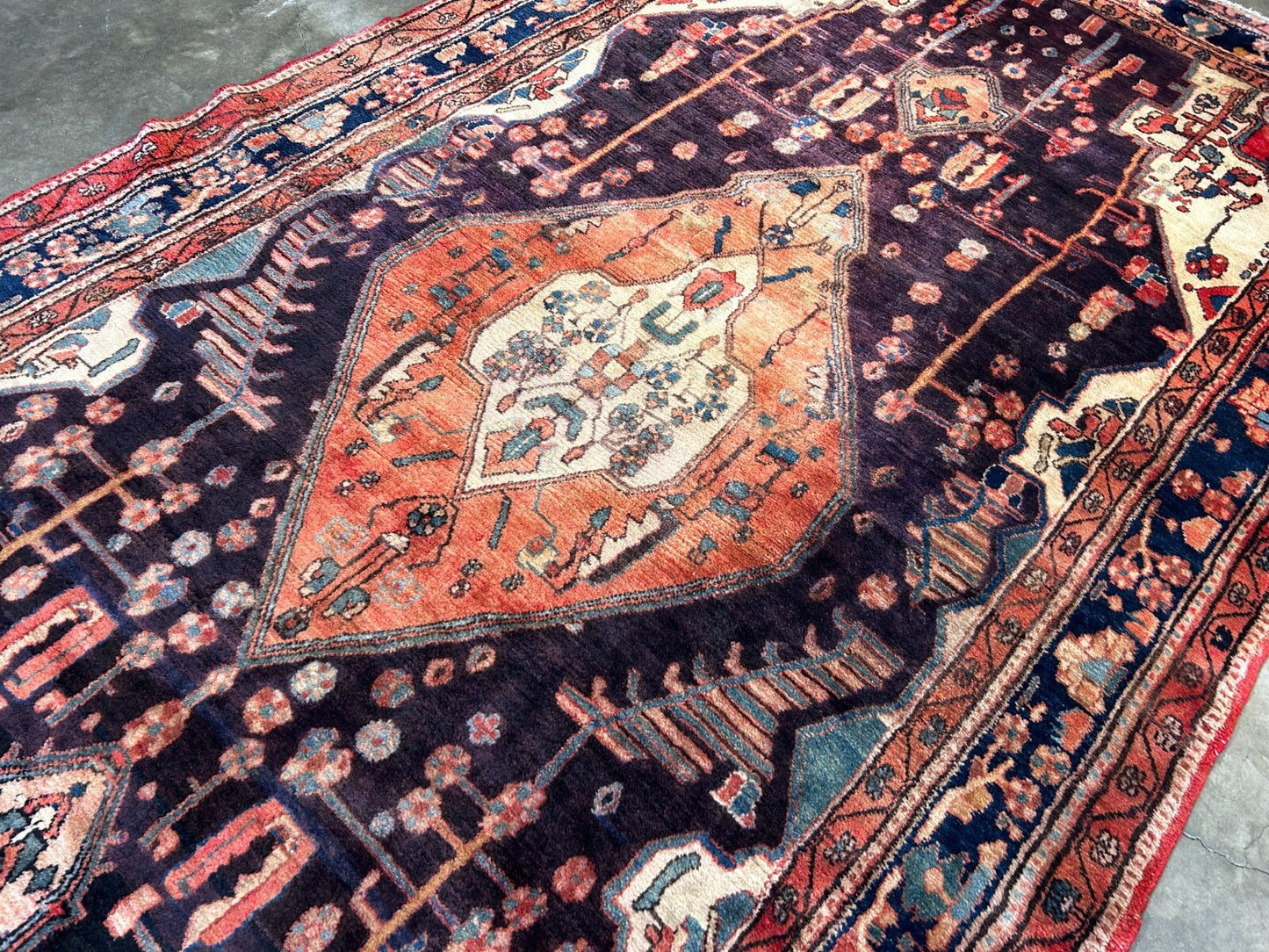 5'7" x 10'9" Hand-Knotted 100% Wool Pile Nahavande Area Rug - Carpet