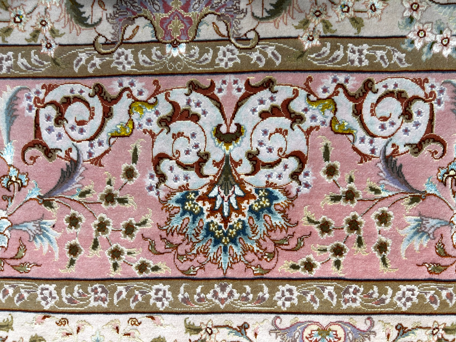 8'2"x11'8" Extra Fine 80-Raj Hand-Knotted Wool & Silk Tabrize Rug