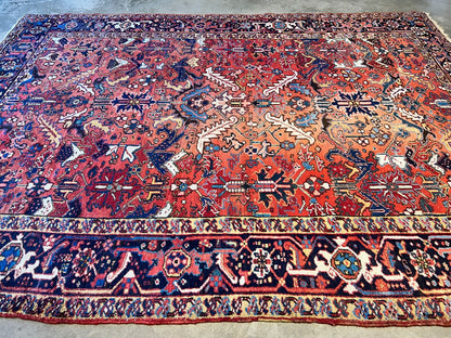 Collector Item - 8'6"x11'4" Antique Fine Wool Herize Hand-Knotted Rug