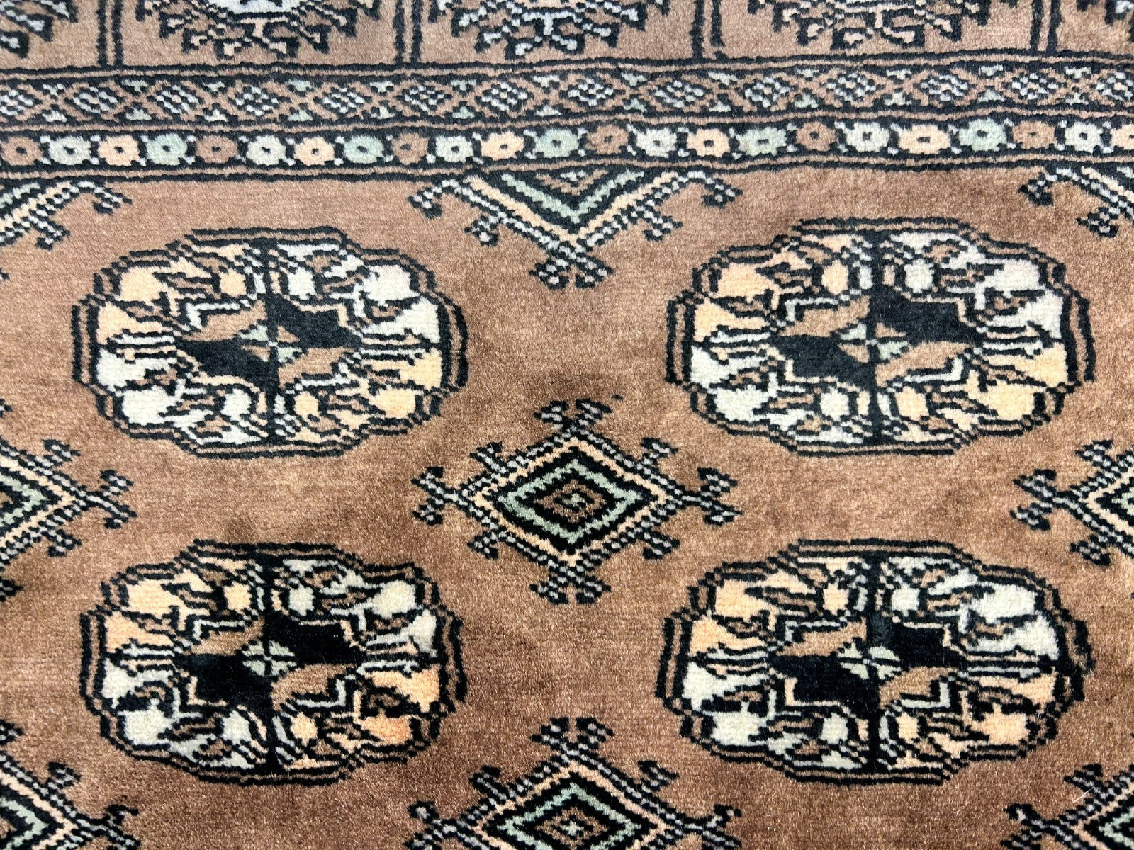 3'1"x5' Hand-Knotted 100% Wool Pile Bokhara Rug