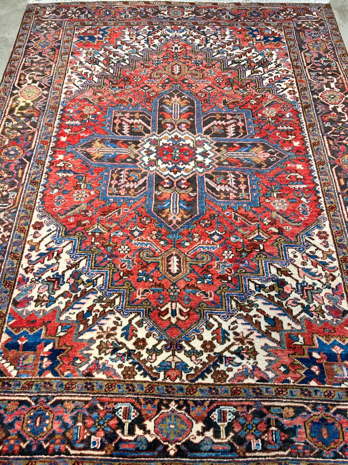 6'6"x8'10" Hand-Knotted 100% Wool Herize Carpet - Area Rug