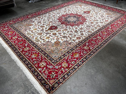 8'3"x11'7'' Very Fine Hand-Knotted Silk & Wool Tabrize Area Rug - Area Carpet