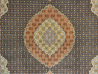 6'8"x10'2" Fine Hand-Knotted Wool & Silk Oriental Tabrize Rug - Area Carpet