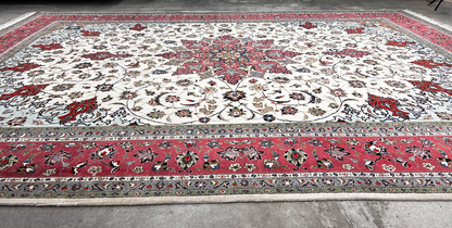 8'2"x11'5'' Very Fine Hand-Knotted Silk & Wool Tabrize Area Rug - Carpet