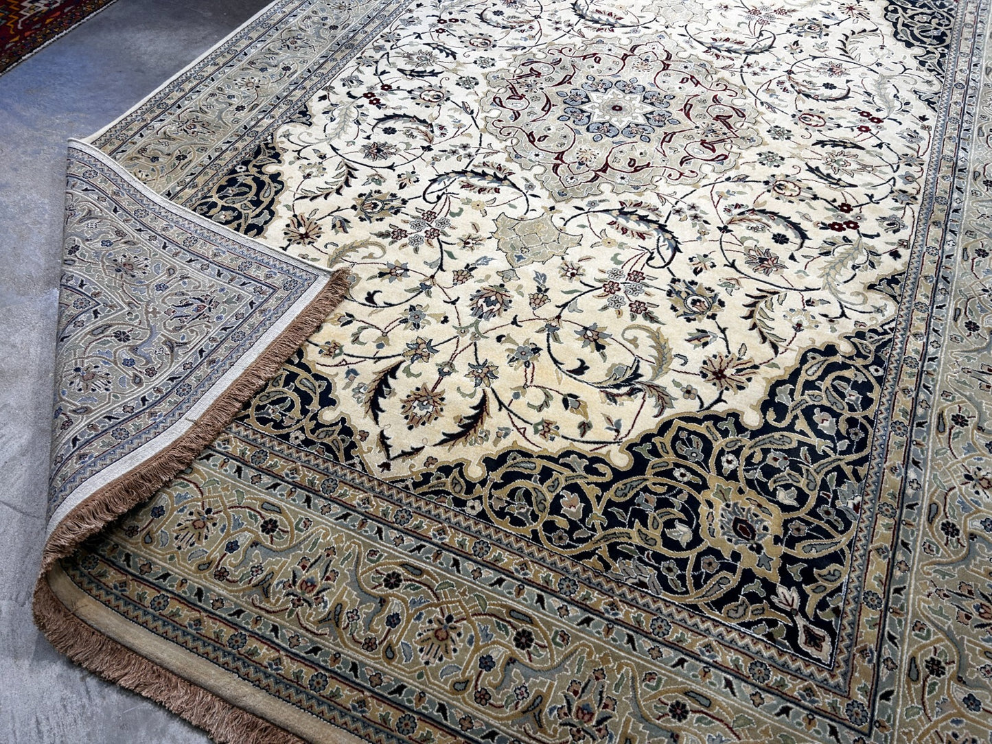 8'1"x12'1" Very Fine Hand-Knotted 100% Wool India Naine Rug - Area Carpet