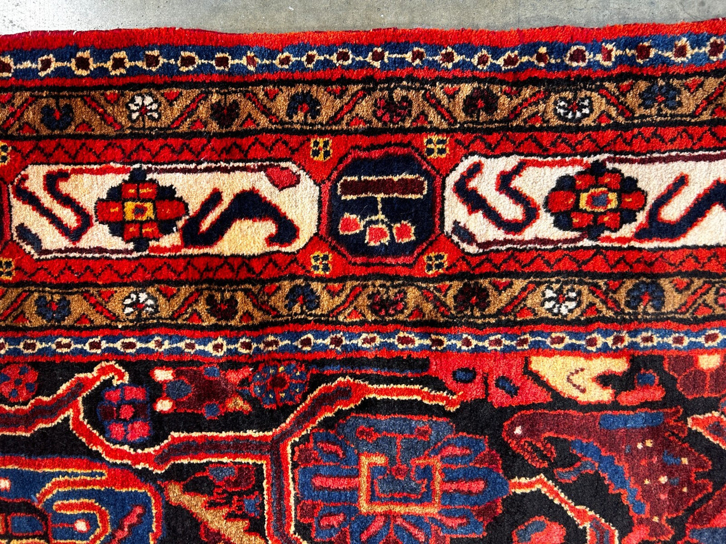 5'4" x 10'3" Hand-Knotted 100% Wool Carpet - Nahavande Area Rug