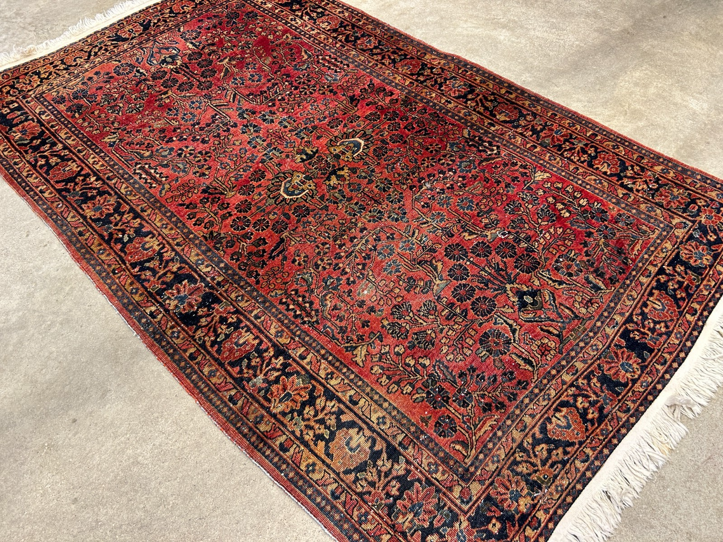 4'9"x6'3" Collector Antique Hand-Knotted 100% Wool Sarouke Rug