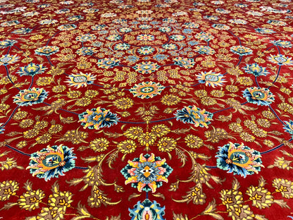 9'8"x13'6" Exquisite Signed Hand-Knotted 100% Silk Qume Rug