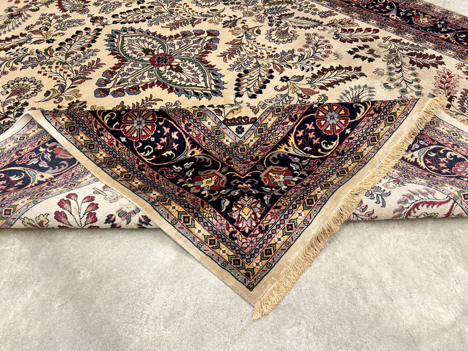 9'1"x12'1" Hand-Knotted 100% Lamb Wool Sarouke Design Carpet - Area Rug