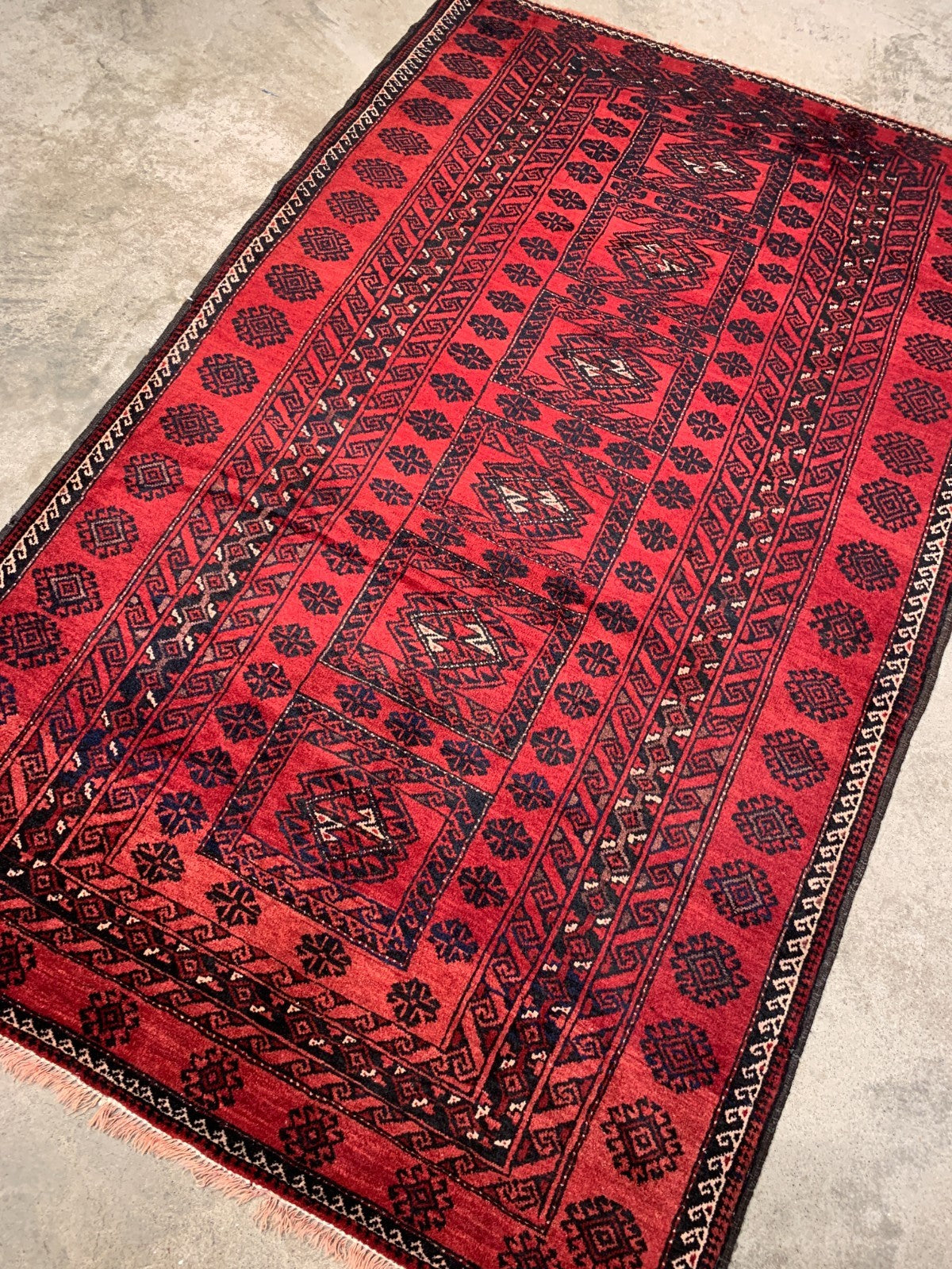 3'4"x5'6'' Hand-Knotted 100% Wool Pile Balouchie Area Rug