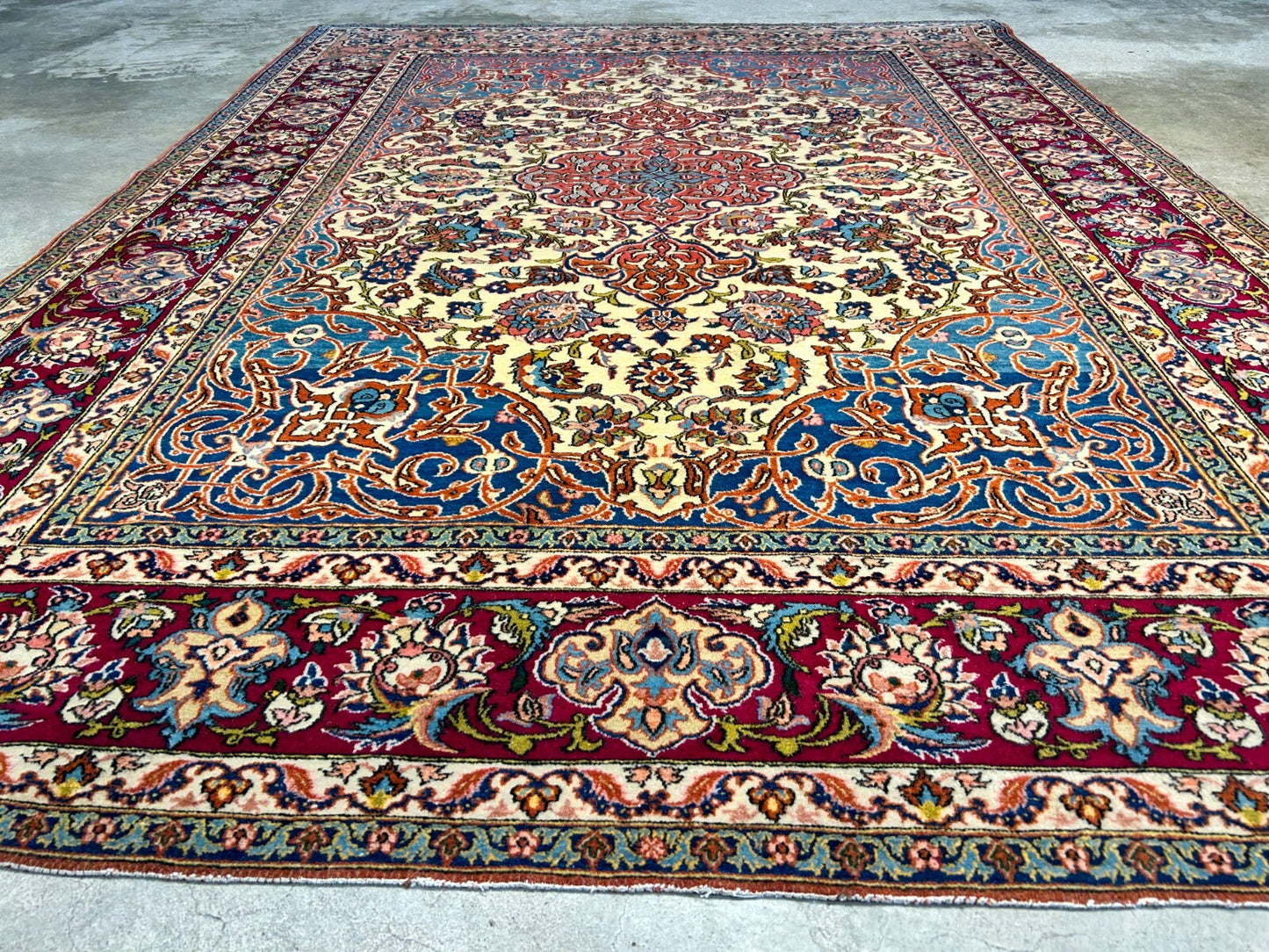 4'10"x6'7" Collector Antique Very Fine Hand-Knotted 100% Wool Isfahane Rug
