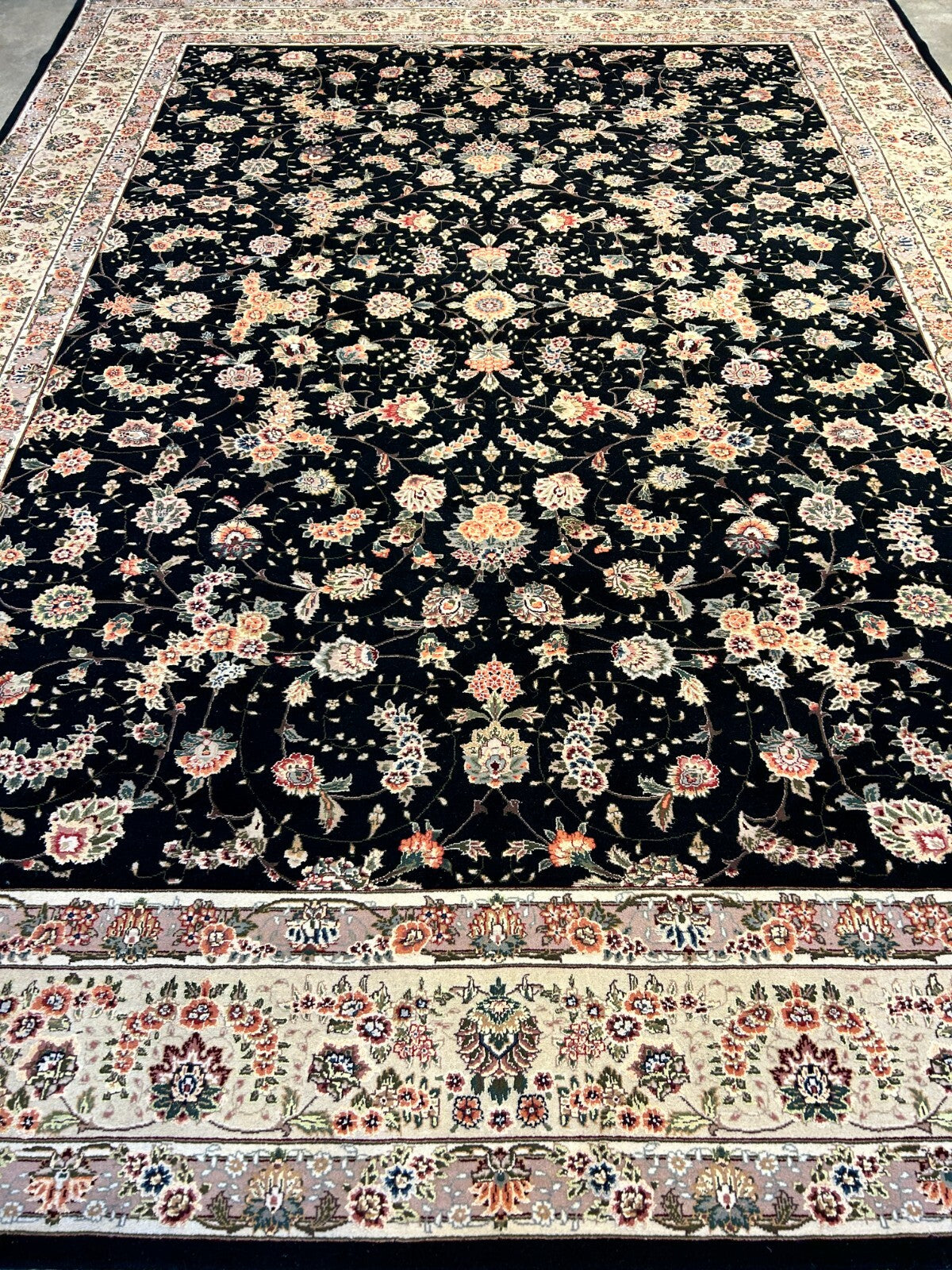 8'9"x11'6" Hand-Knotted Wool & Silk Blend Oriental Rug