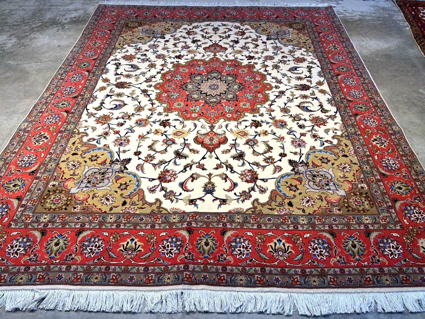 6'9"x8'1" Fine Hand-Knotted Wool & Silk Blend Tabrize Carpet - Area Rug