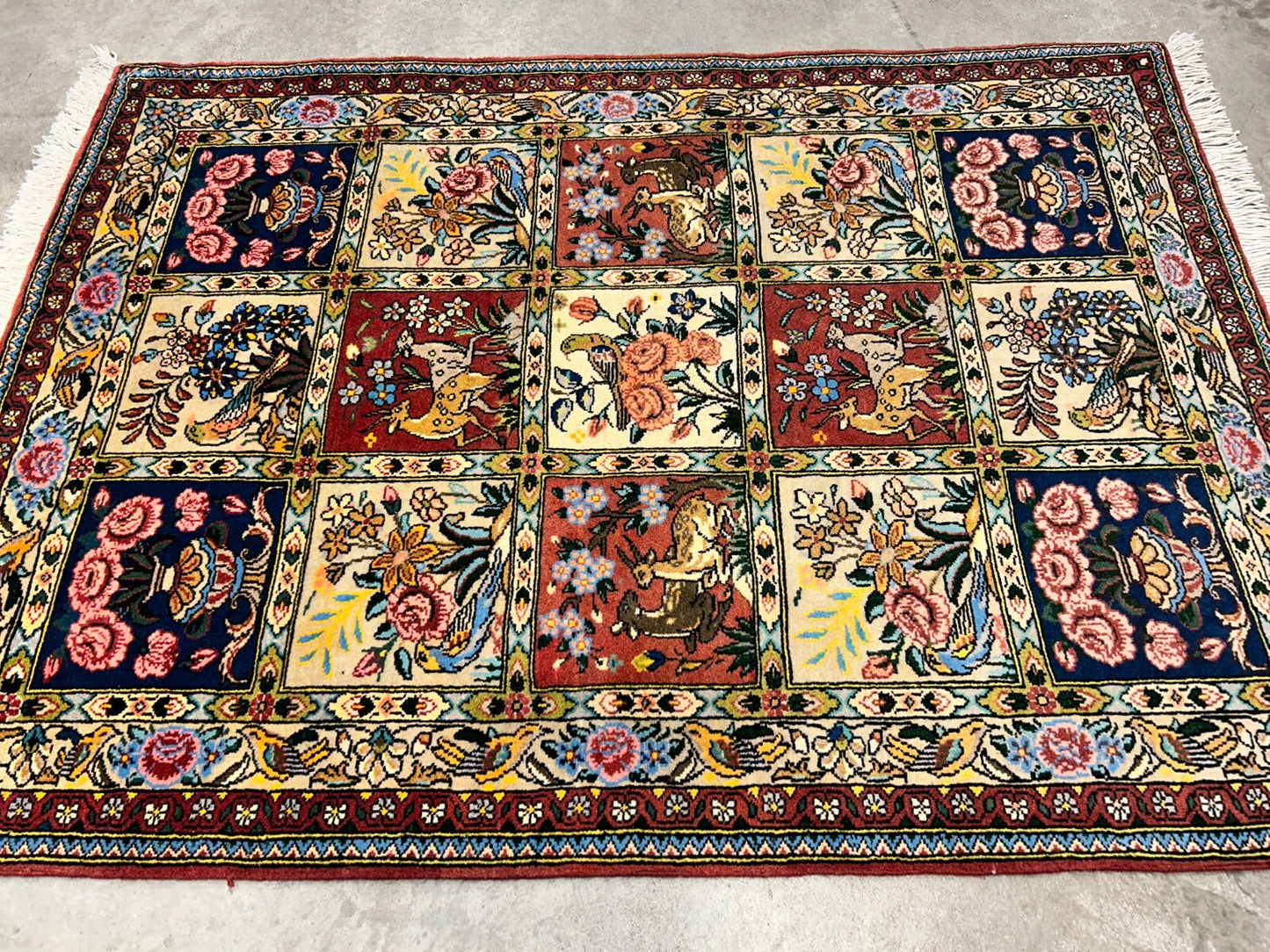 3'5"x5'2" Hand-Knotted 100% Lamb Wool Bakhtiarie Carpet - Area Rug
