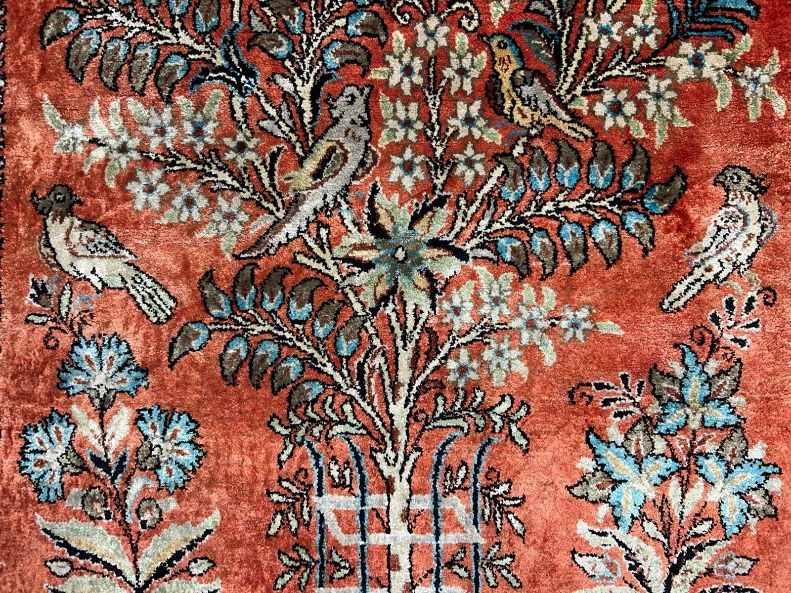 3'3"x5'7" Exquisite Fine Hand-Knotted 100% Silk Tree of Life Area Rug