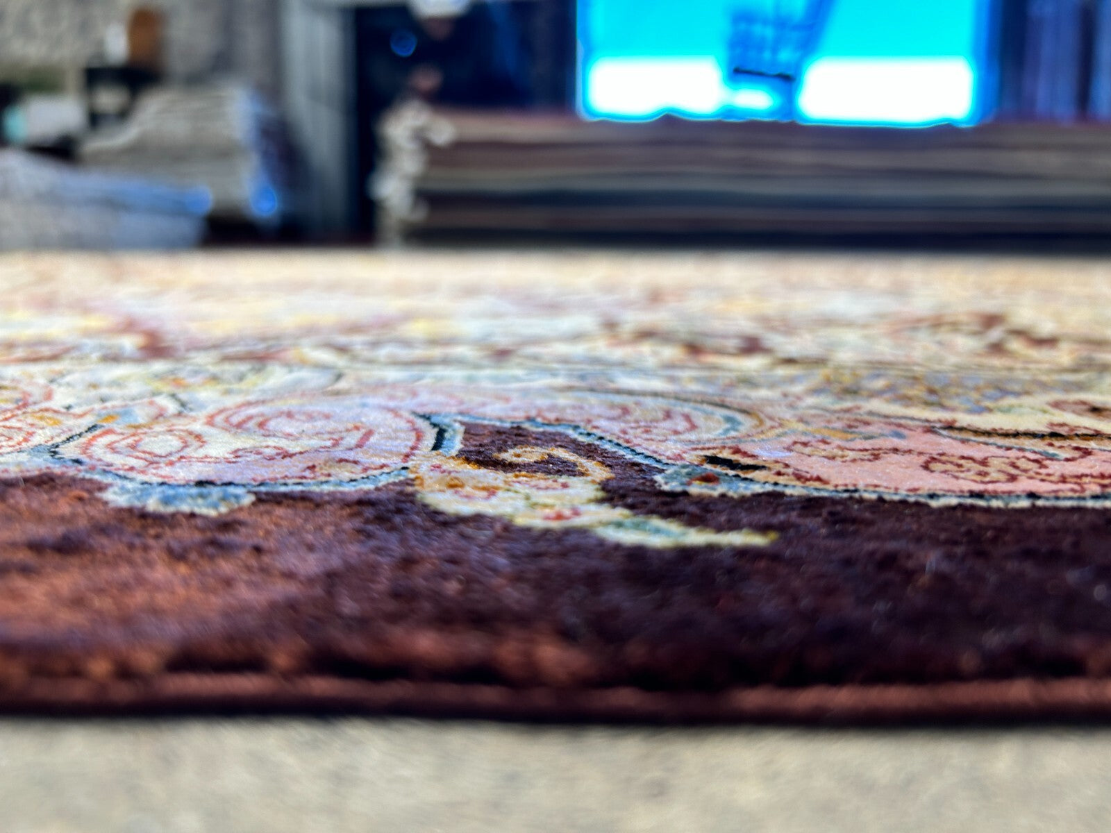 6'9"x10'2" Exquisite Hand-Knotted 100% Silk Qume Rug