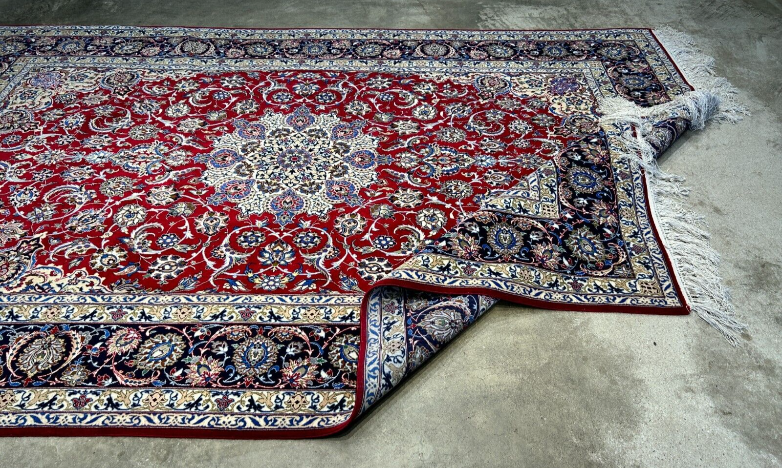 6'9"x10'3" Extra-Fine Hand-Knotted Wool & Silk Blend Isfahane Carpet - Area Rug
