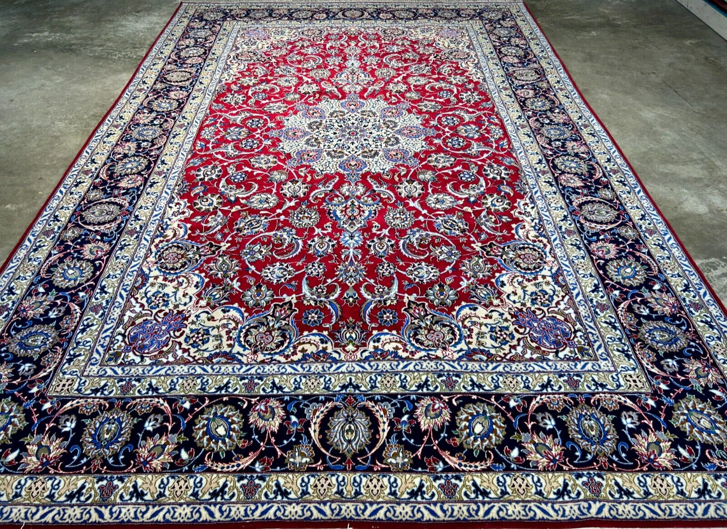 6'9"x10'3" Extra-Fine Hand-Knotted Wool & Silk Blend Isfahane Carpet - Area Rug