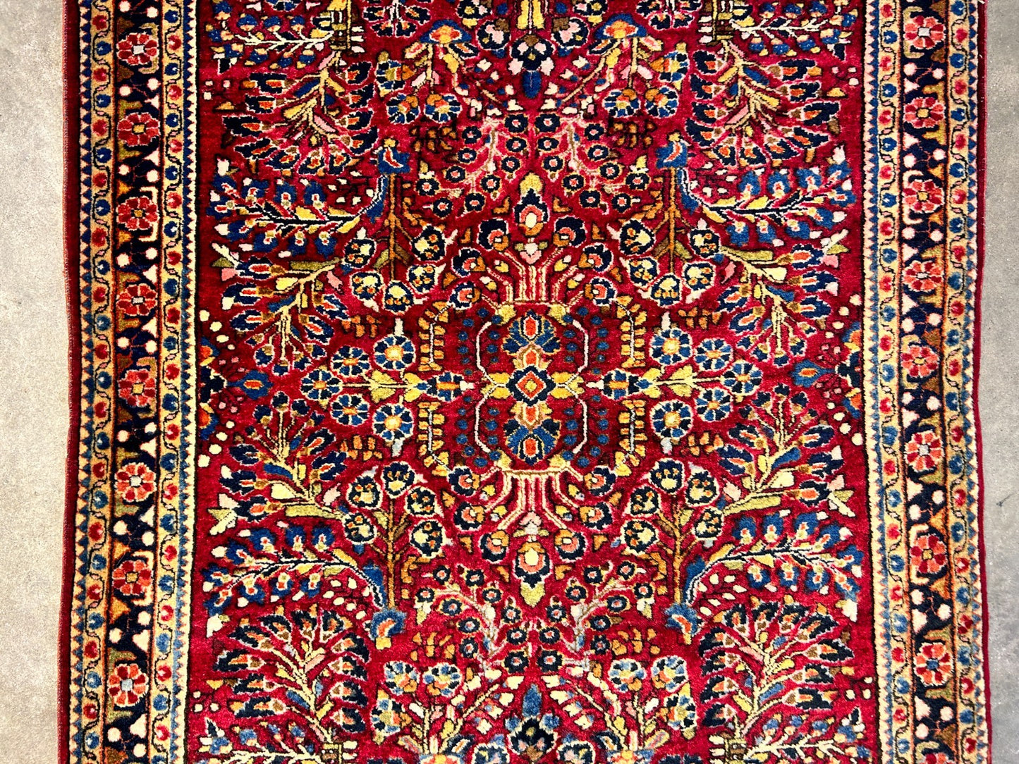 Collector Antique - 3'4"x5'1" Hand-Knotted 100% Wool Pile Sarouke Rug