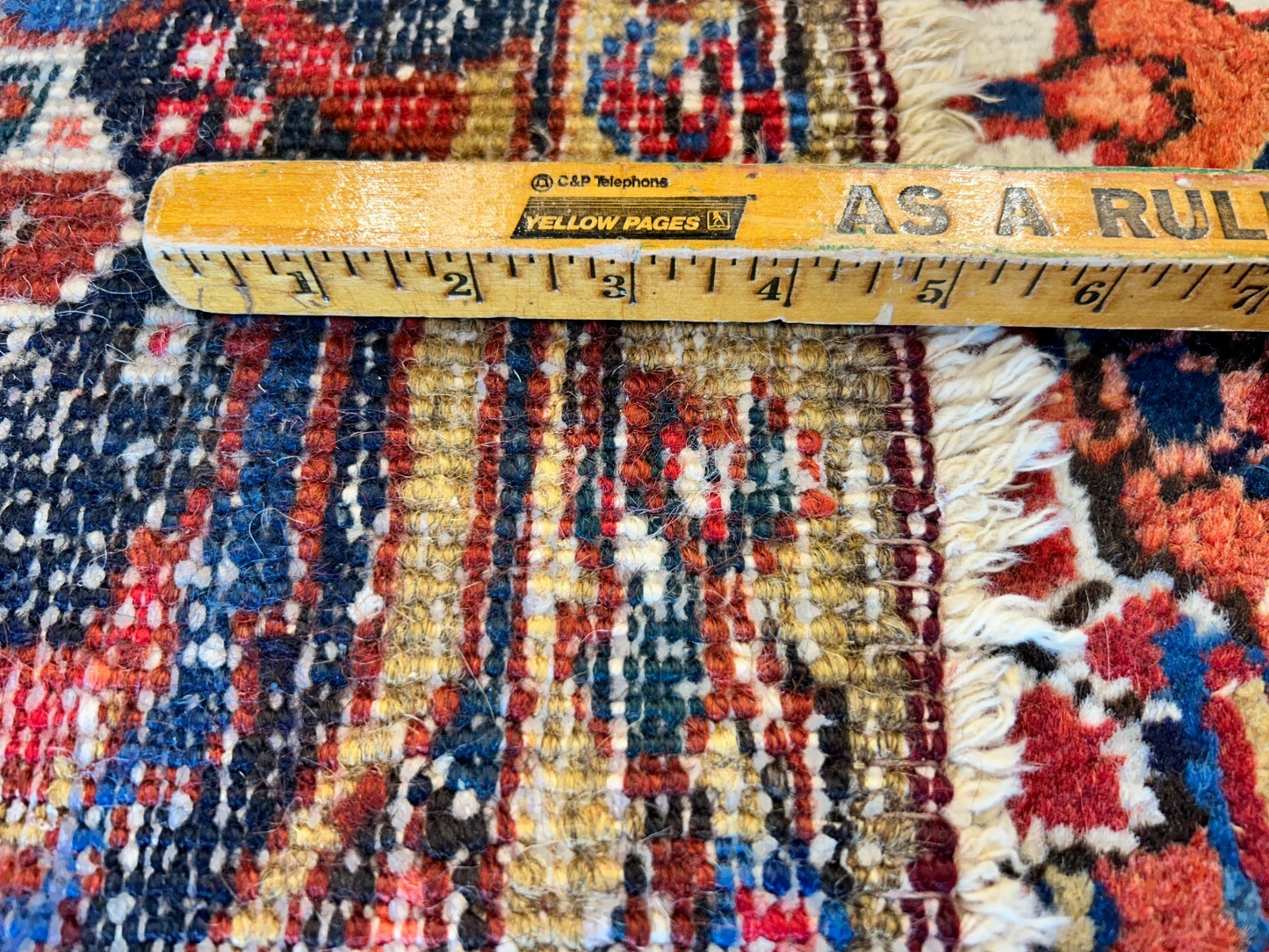 Collector Item - 8'6"x11'4" Antique Fine Wool Herize Hand-Knotted Rug