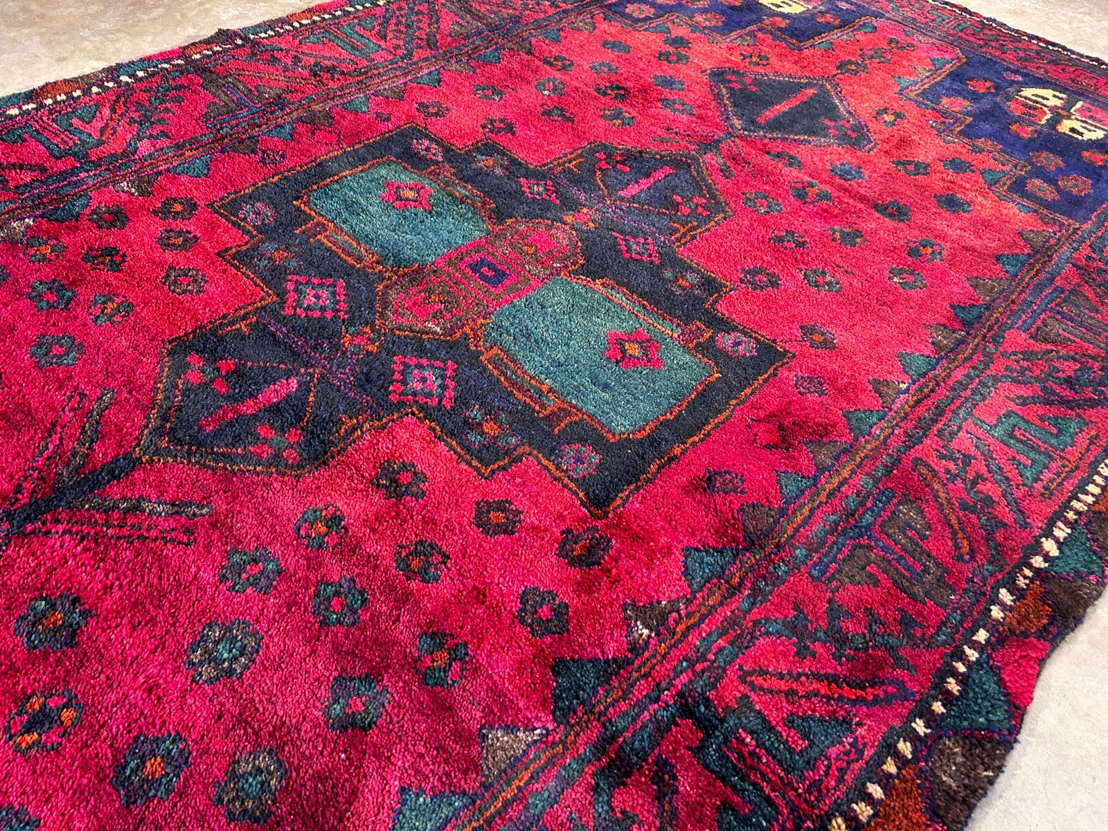 4'10" x 8'10" Hand-Knotted 100% Wool Pile Hamadane Area Rug - Carpet