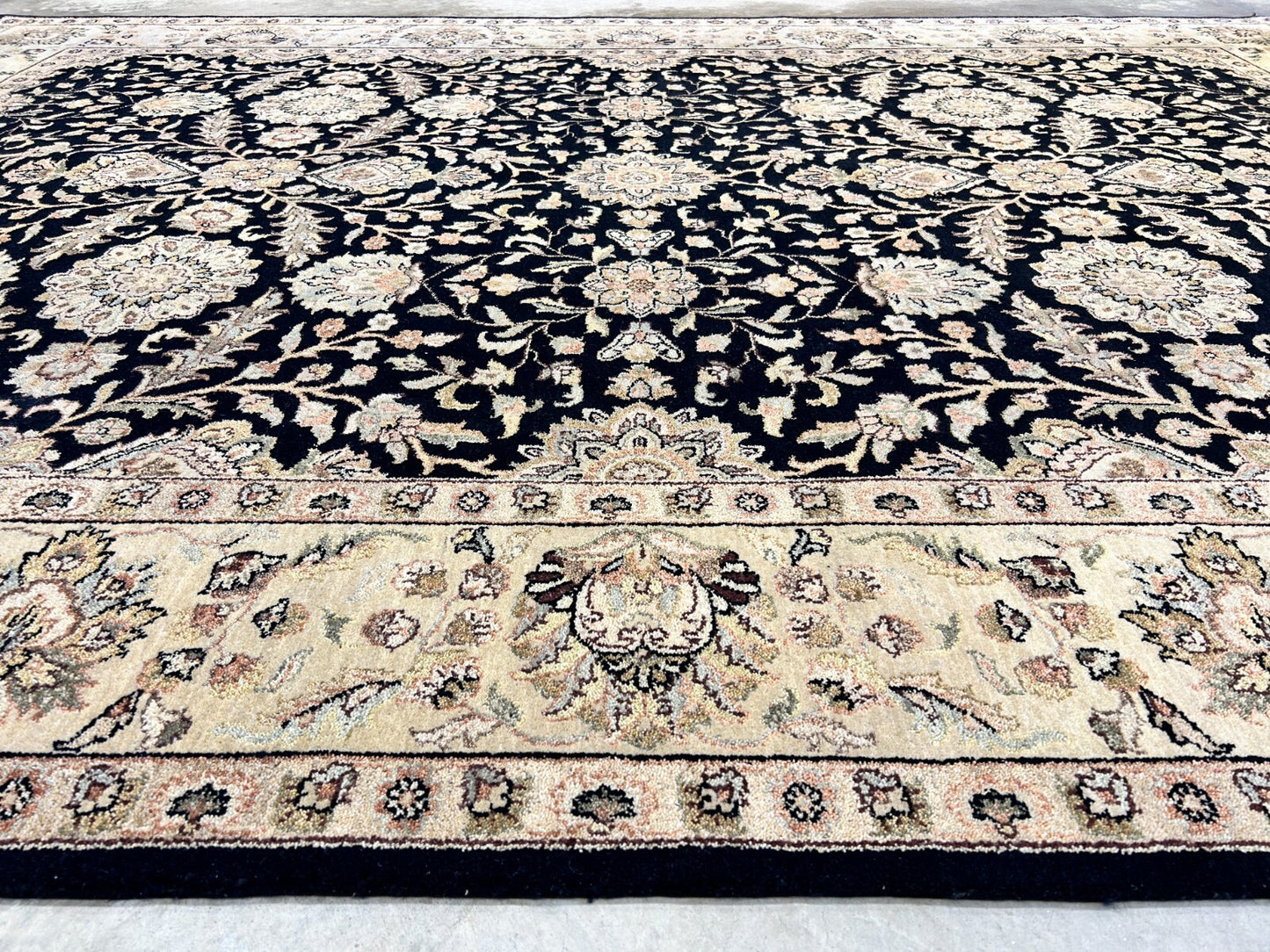8'10"x12'7" Hand-Knotted 100% Lamb Wool IndoAgra Carpet - Area Rug