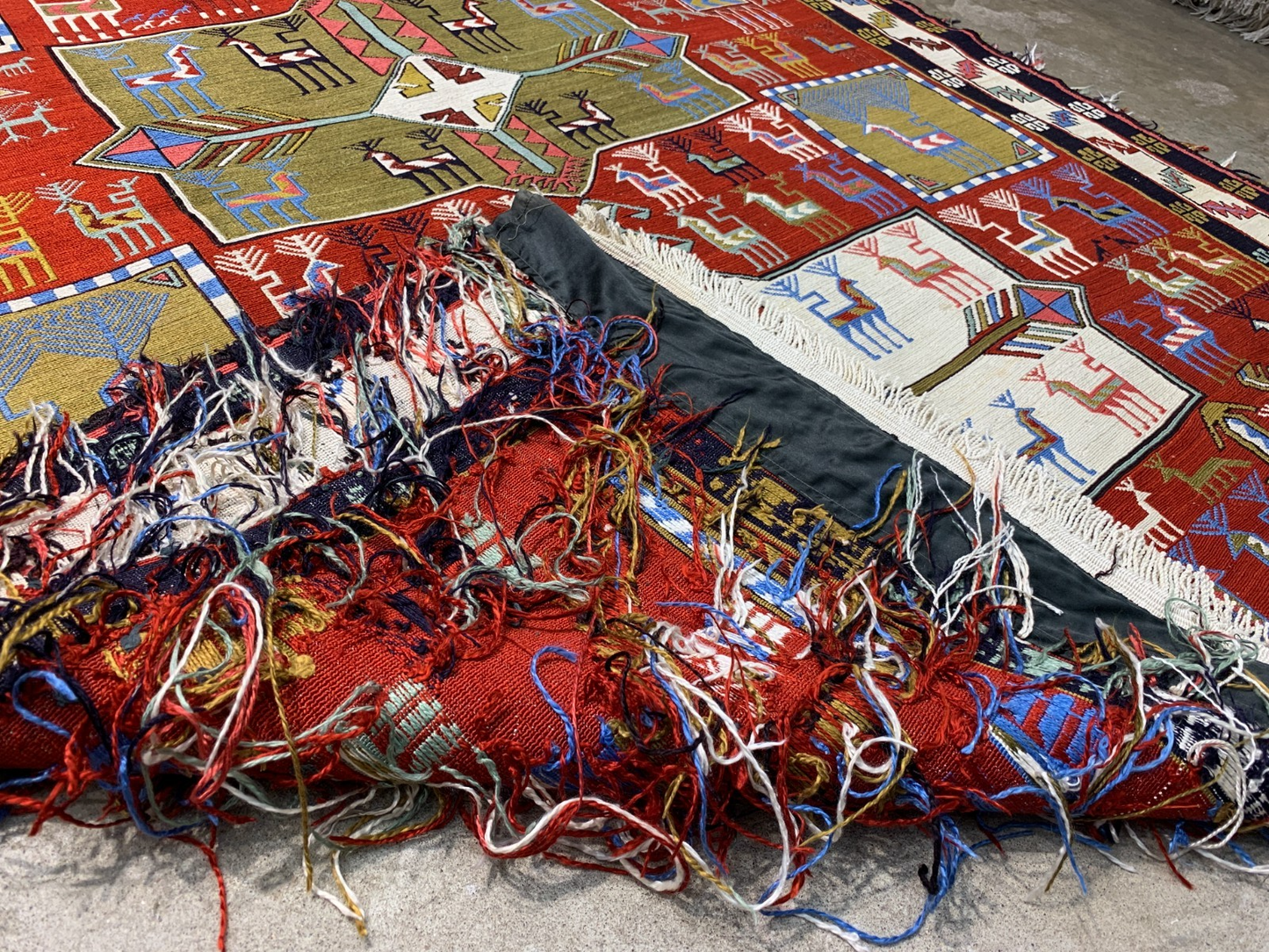 4'4" x 6'7'' Flat Woven 100% Silk Ghashghaeie Area Rug - Carpet