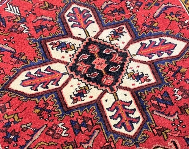 4'0" x 6'1" Hand-Knotted 100% Wool Geometric Persiane Herize Rug