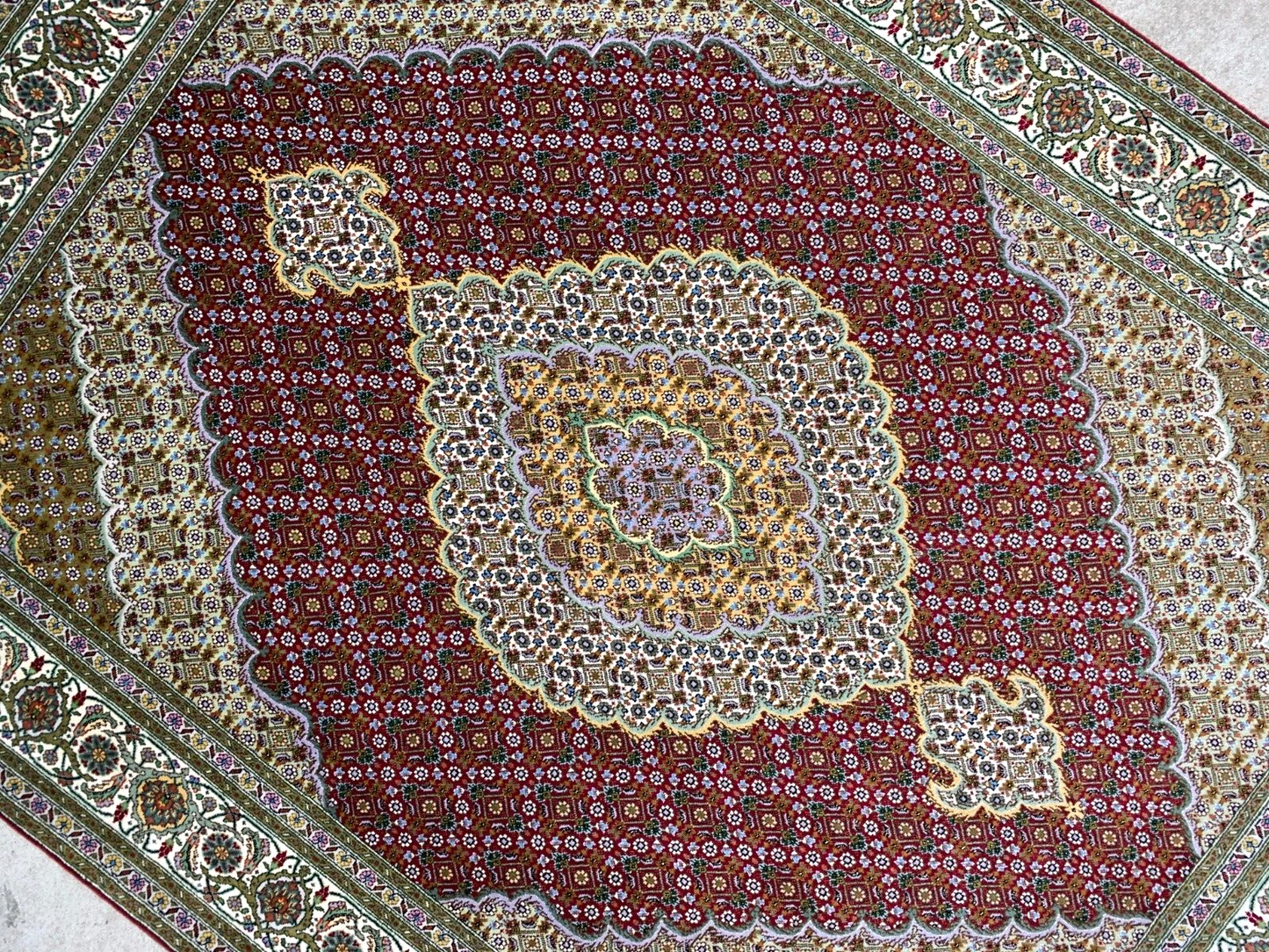 5'x6'8" Fine Hand-Knotted Wool & Silk Blend Tabrize Mahi Carpet - Area Rug