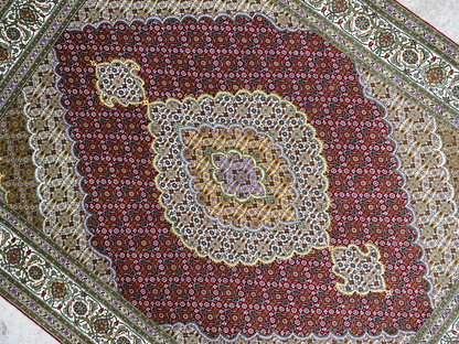 5'x6'8" Fine Hand-Knotted Wool & Silk Blend Tabrize Mahi Carpet - Area Rug