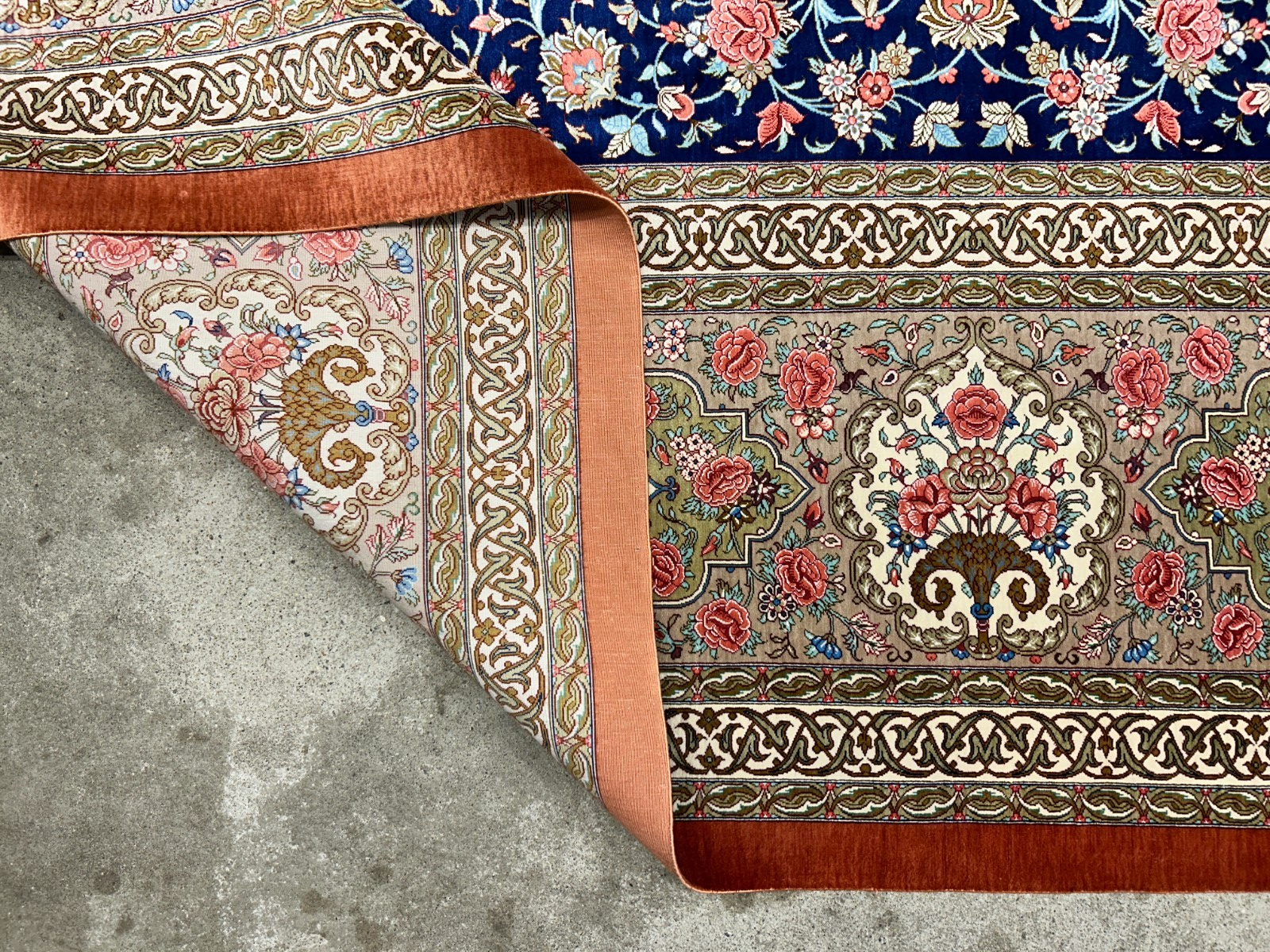 9'11"x13'6" Exquisite Signed Hand-Knotted 100% Silk Qume Rug