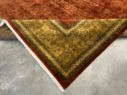 9'x12' Hand-Knotted 100% Wool Pile SAFAVIEH Rug