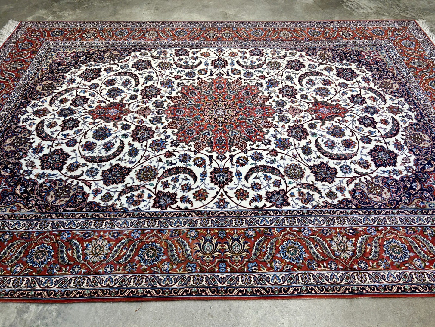 6'9"x9'10" Extra Fine Hand-Knotted Wool & Silk Isfahane Seirafian Rug