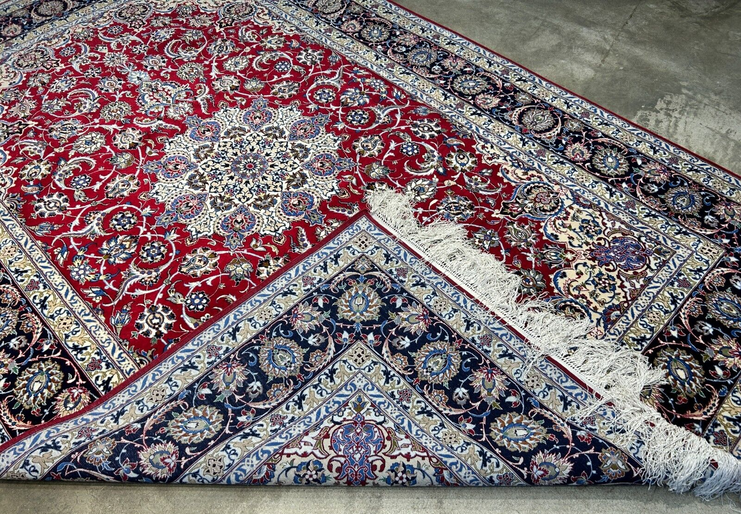 6'9"x10'3" Extra-Fine Hand-Knotted Wool & Silk Blend Isfahane Carpet - Area Rug