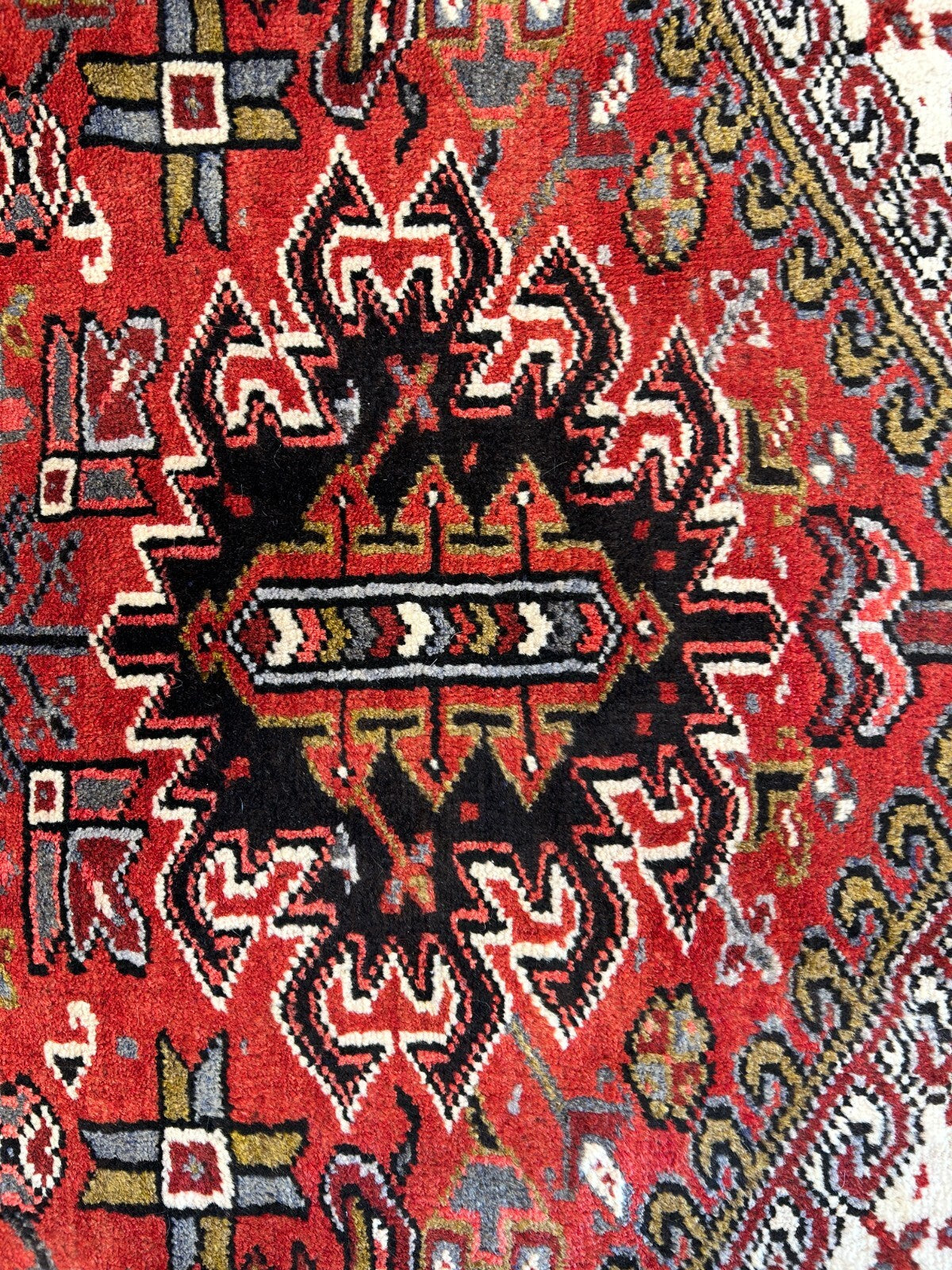 9'x11'5" Hand-Knotted 100% Wool Pile Herize Rug