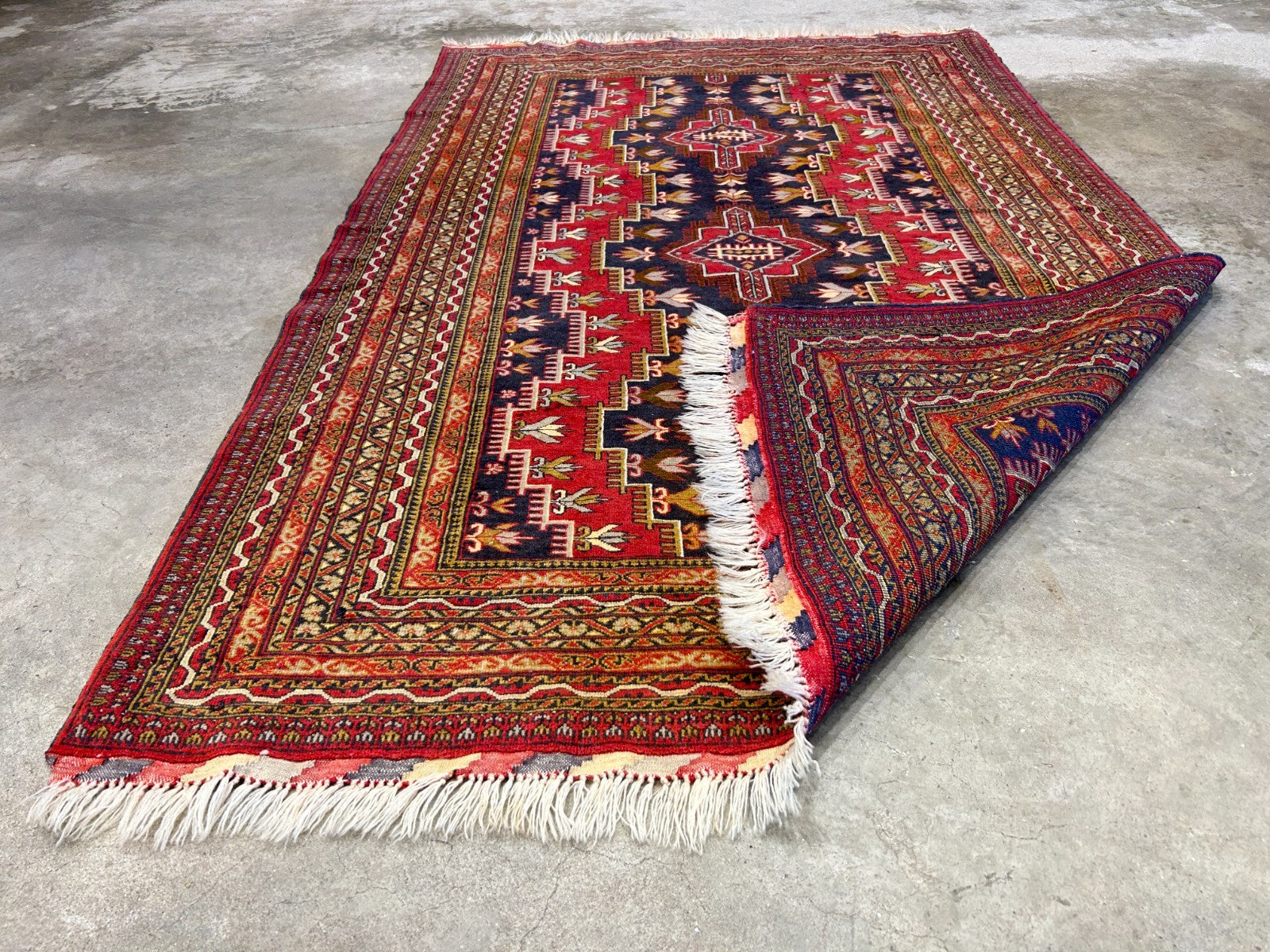 3'11"x6'3" Hand-Knotted 100% Wool Pile Geometric Rug