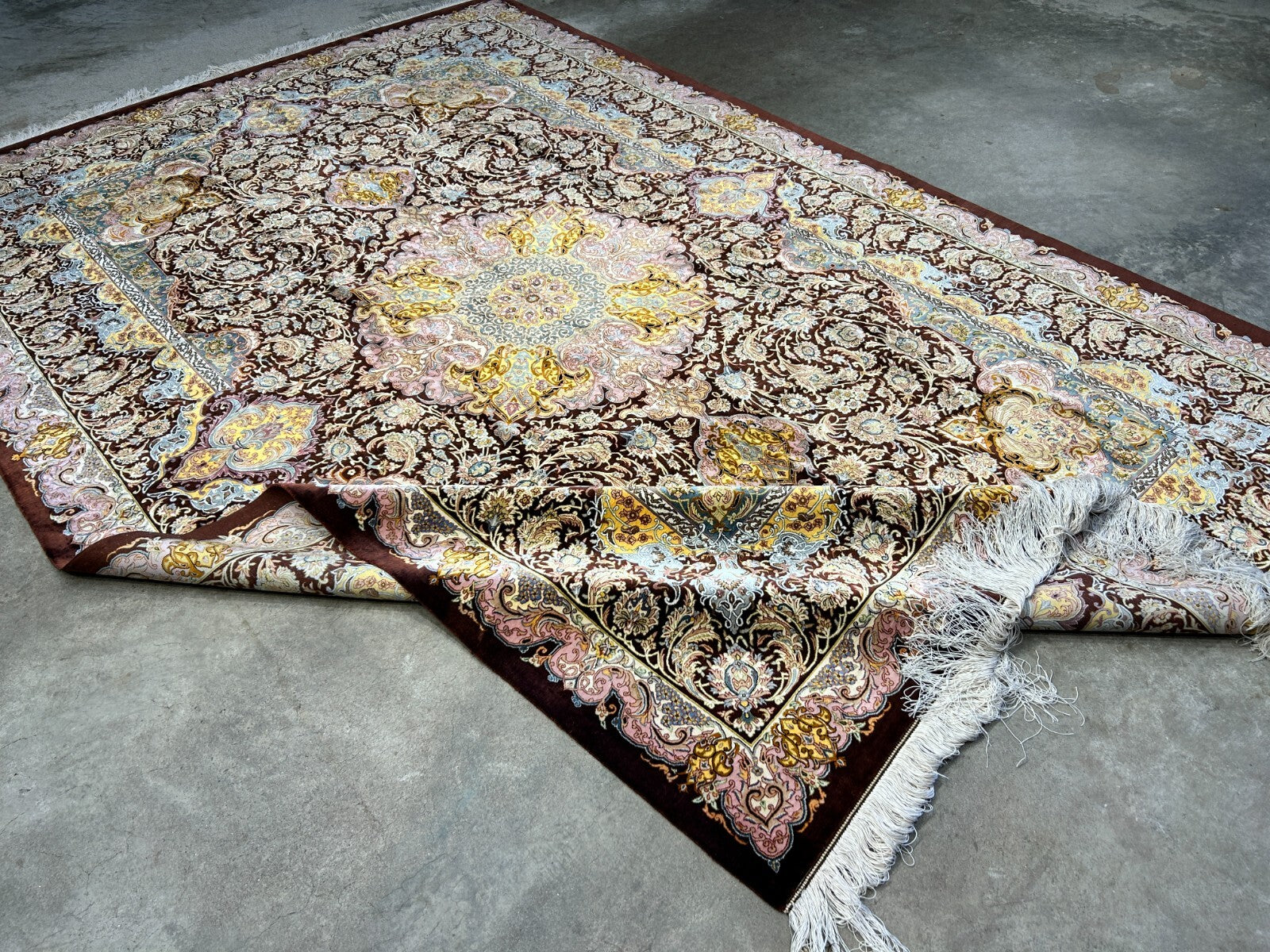 6'9"x10'2" Exquisite Hand-Knotted 100% Silk Qume Rug