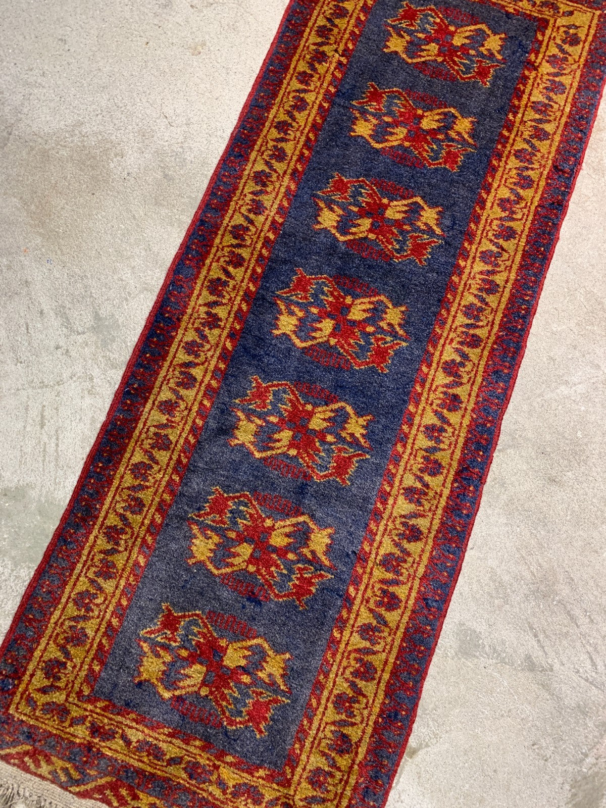 1'6"x4'0" Hand-Knotted 100% Wool Pile Oriental Runner Rug