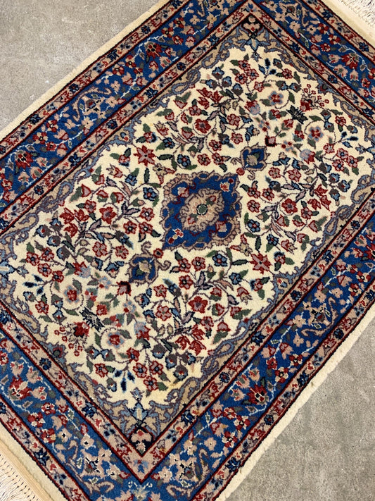 2'x3' Hand-Knotted Wool Oriental Rug - Area Carpet